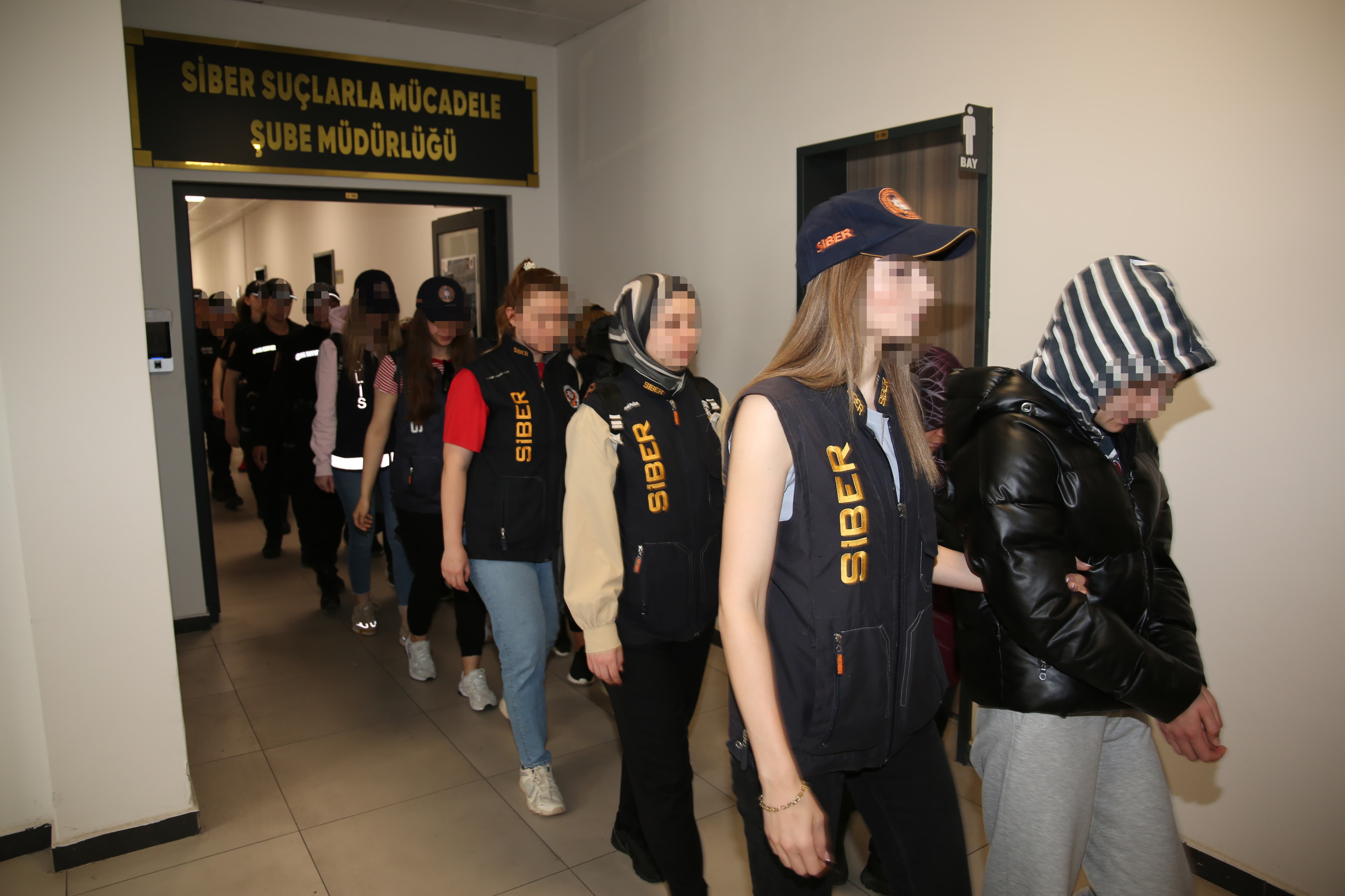 Hakkari'de sahte Araç kiralama operasyonu