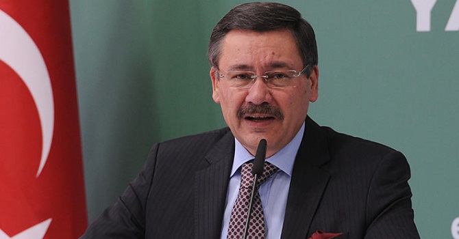 Melih Gökçek: Depremin suni bir deprem olabileceğini düşünüyorum