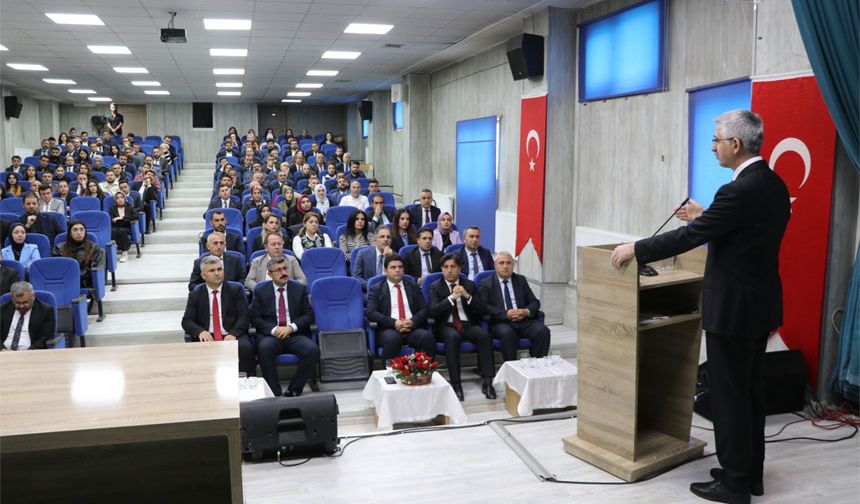 Bakan Yardımcısı Hakkari'de Konuştu!