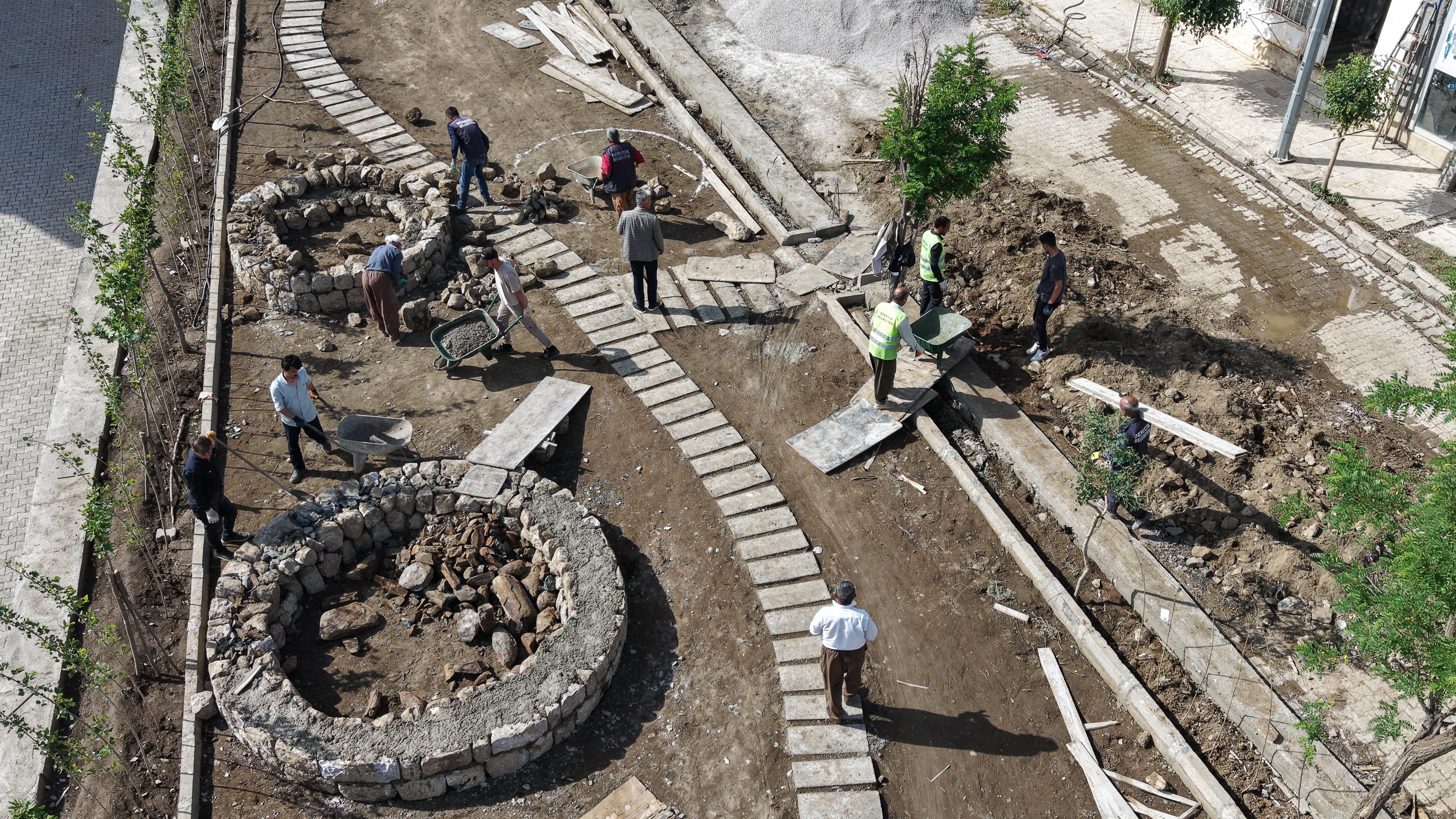 Derecik Belediyesi’nden 2 Yeni Aile Parkı!