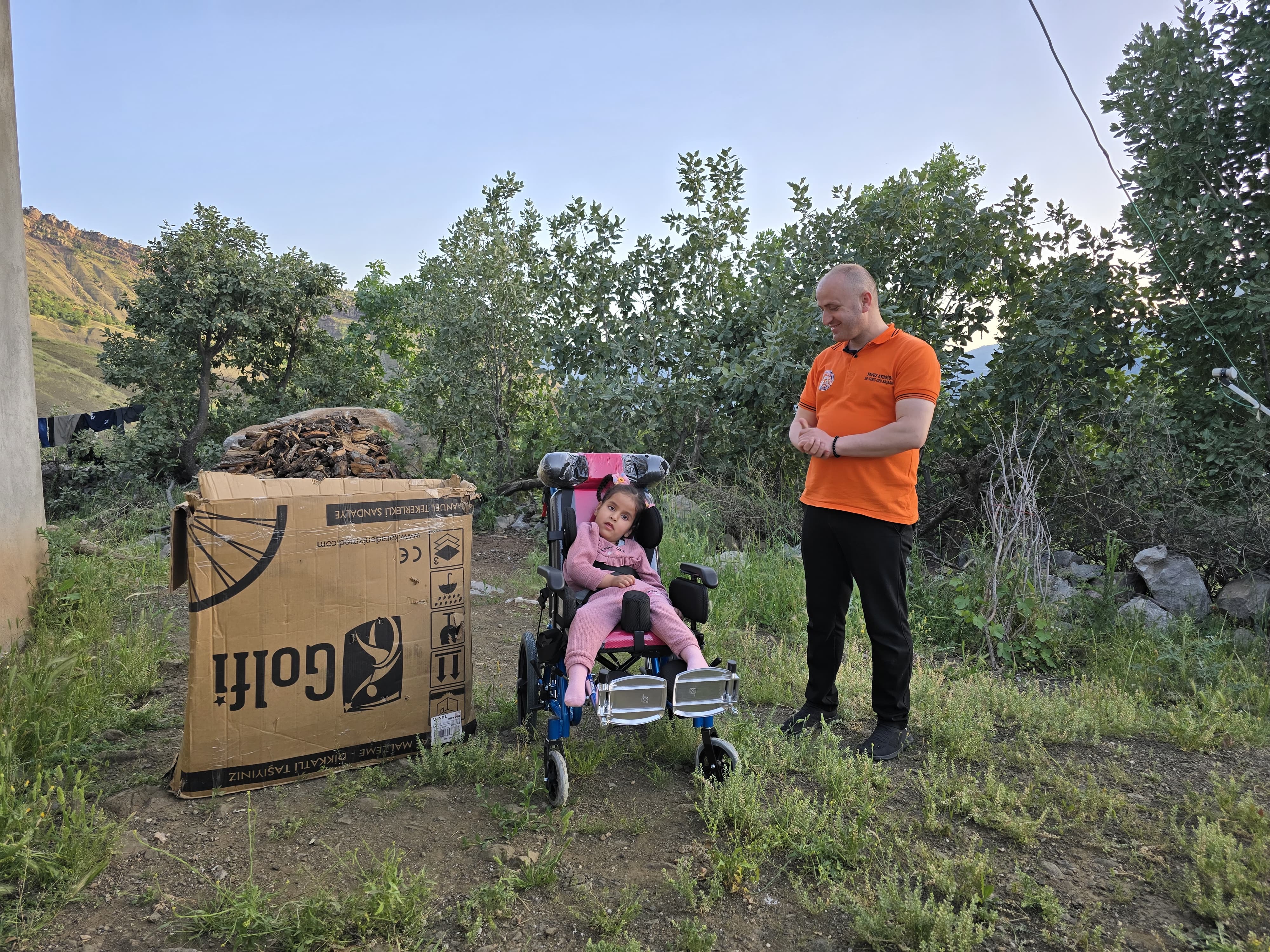 Engelli Bireylere Yardım Uzanıyor