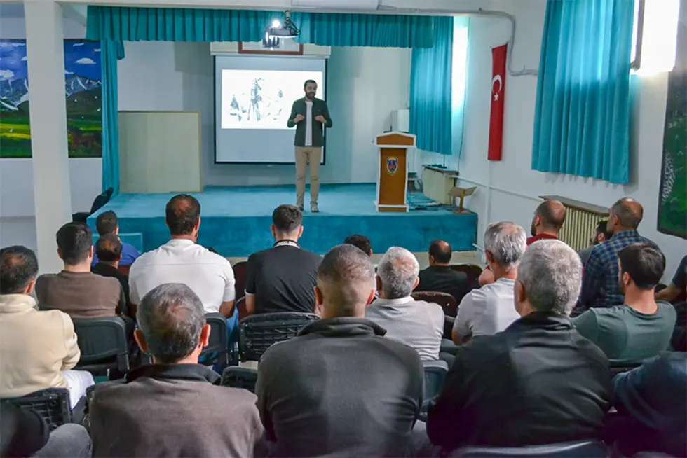 Hakkari'de Tutuklu ve Hükümlülere 19 Mayıs Semineri