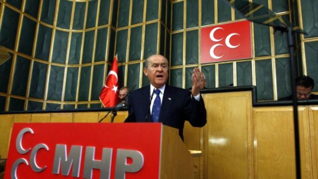 'Hakkari ve Şırnak il kalmalı.. Başka nereye yapıyorsanız yapın'