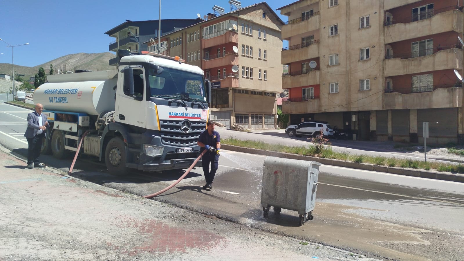 Hakkari Belediyesi'nden Bahar Aylarına Hijyen Önlemi