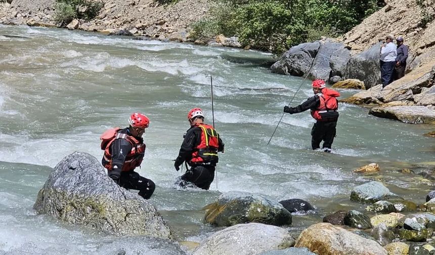 Yüksekova’da Arama çalışmaları devam ediyor