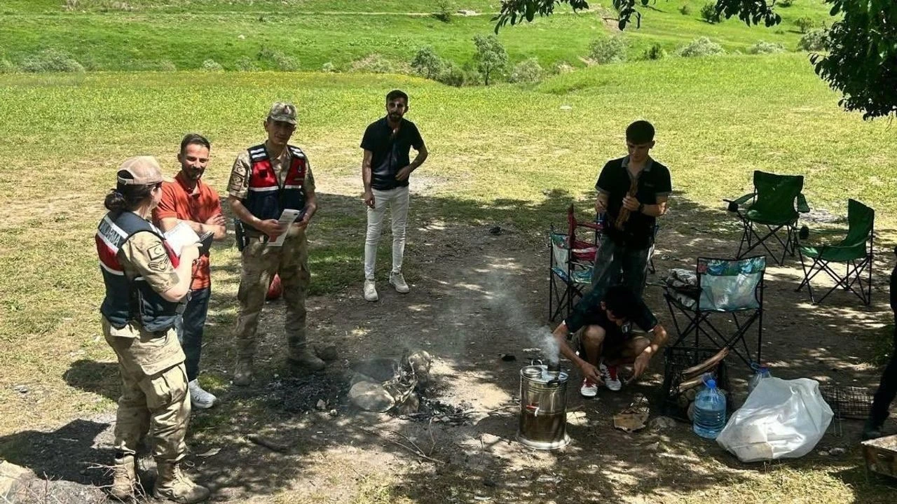 Hakkari’de jandarmadan dolandırıcılığa karşı uyarı