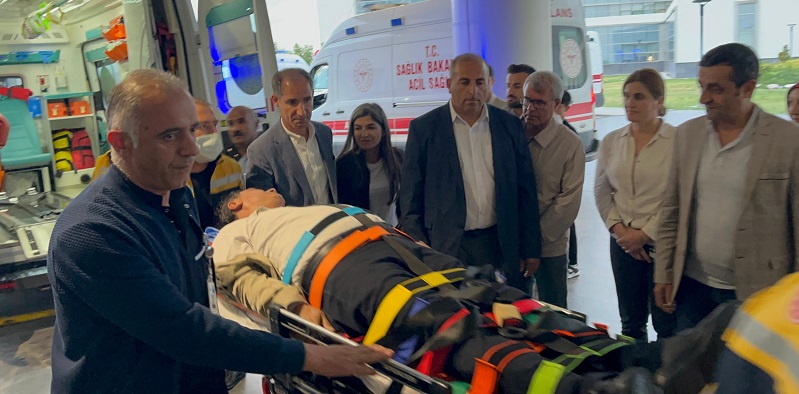 DEM Parti Milletvekili, trafik kazası geçirdi!