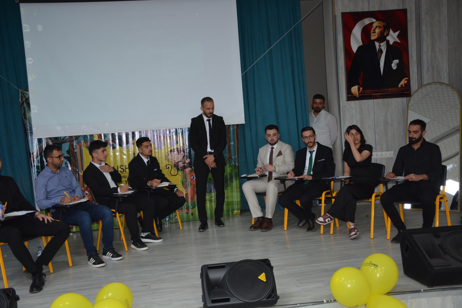 Hakkari’de English Time’ın 3. Yıl coşkusu