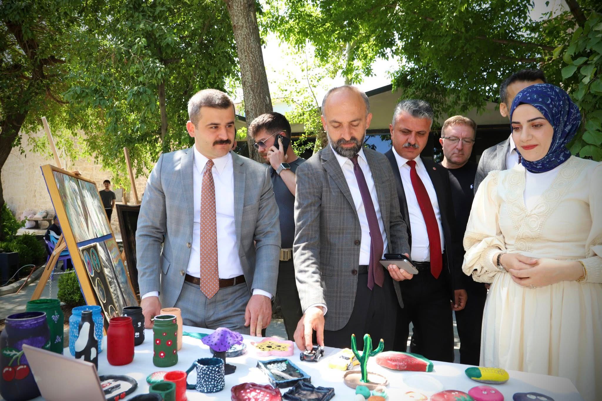 Çukurca’da Öğrencilerden Sanat Şöleni