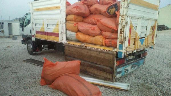 Hakkari-Van karayolunda 2 Ton Kaçak Tütün Ele Geçirildi
