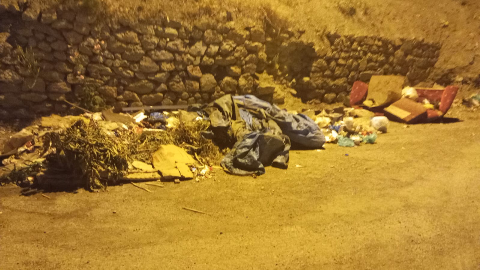 Hakkari’de Çevre Bilinçli Kirletiliyor: Vatandaşlardan ve Belediyeden Tepki