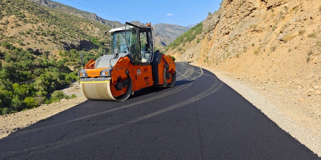 Hakkari’de Ulaşım  Yatırımları Sürüyor