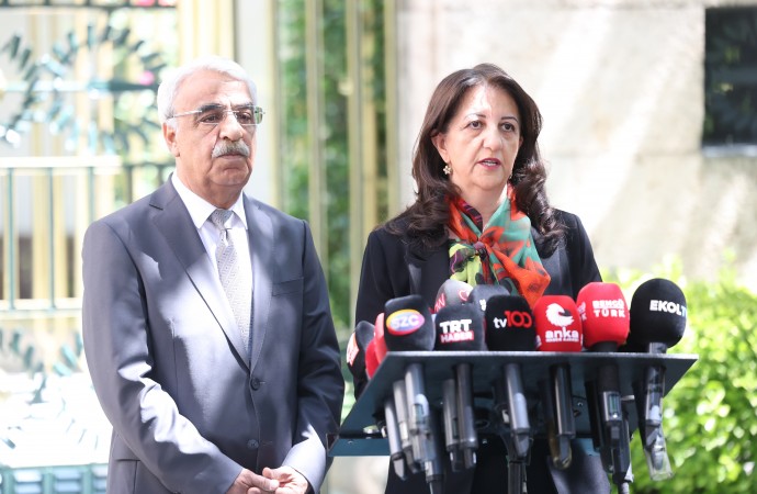 Abdullah Öcalan'la görüşen İmralı heyetinden açıklama!