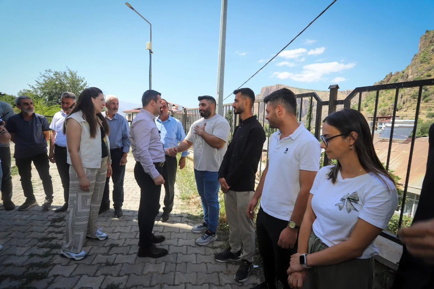 Çukurca Kaymakamı Kumcu’ya veda