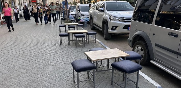 Hakkari'de Kaldırım İşgali Gündemde: Çarşıya Çıkamaz Hale Geldik