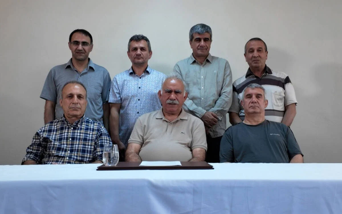 Abdullah Öcalan'dan 26 yıl sonra görüntülü çağrı