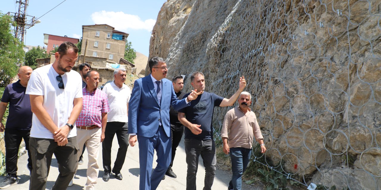 Hakkari Valisi Çelik’ten Mir Kalesi’ne Güvenlik Denetimi