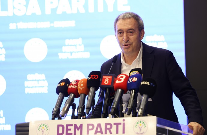 DEM Parti’den Meclis’e Çağrı: Barış Komisyonu Zamana Yayılmamalı