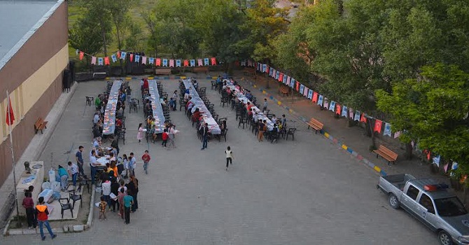 Konya Büyükşehir Belediyesi Hakkari'de iftar yemeği verdi!
