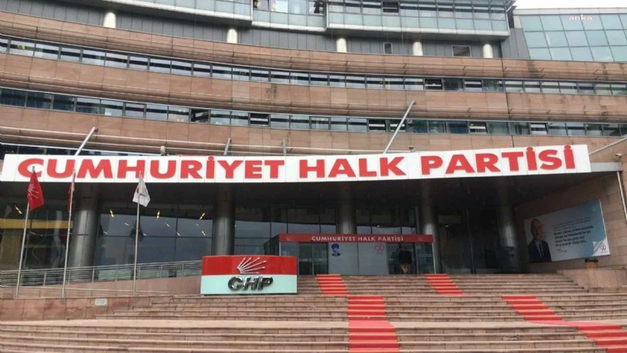 İstanbul'da CHP'ye kayyım atandı