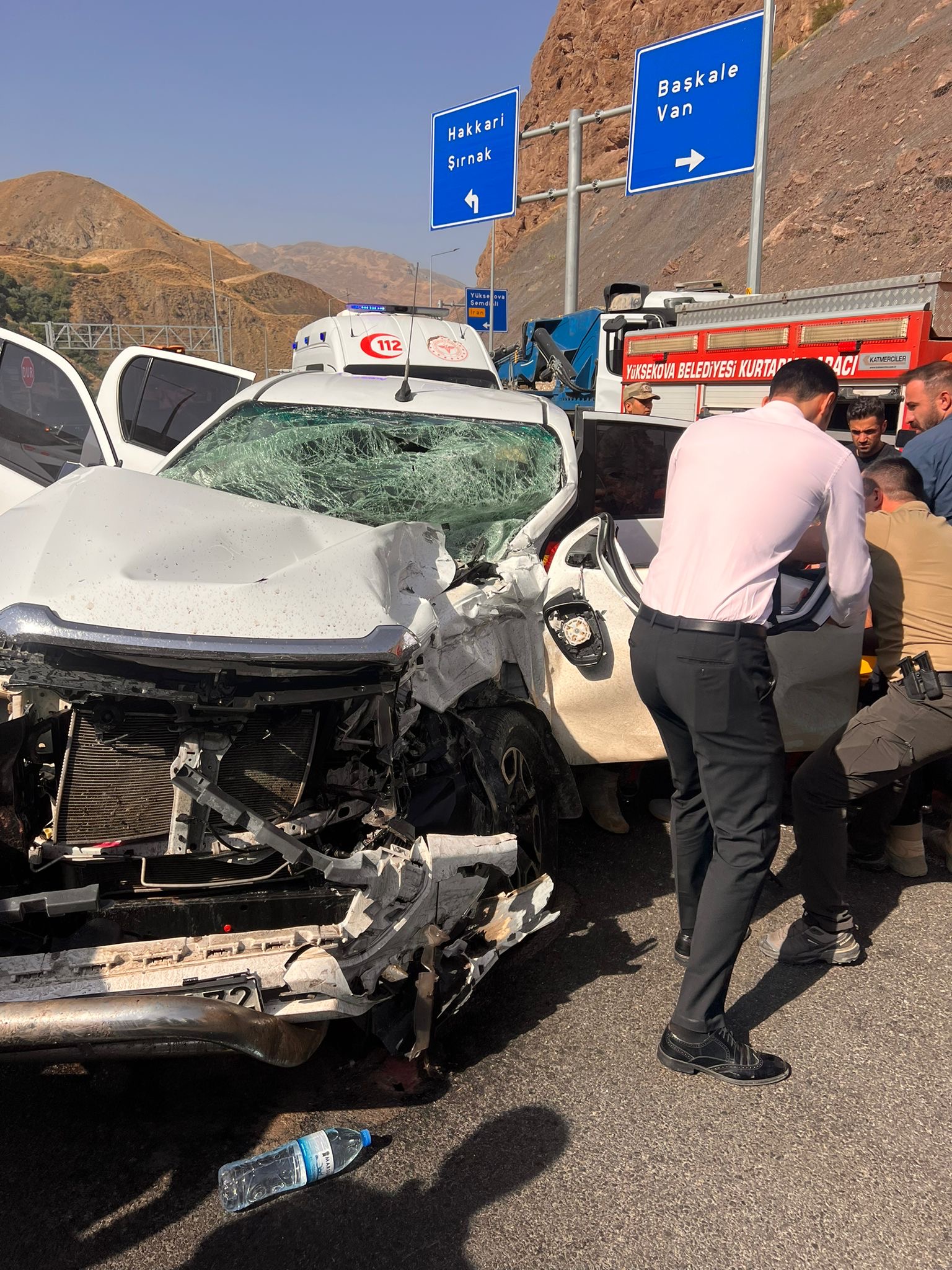 Hakkari’de Trafik Kazası: 3 Yaralı