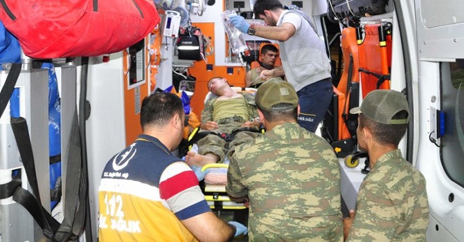 Zehirlenen askerlere yemek veren şirketten açıklama