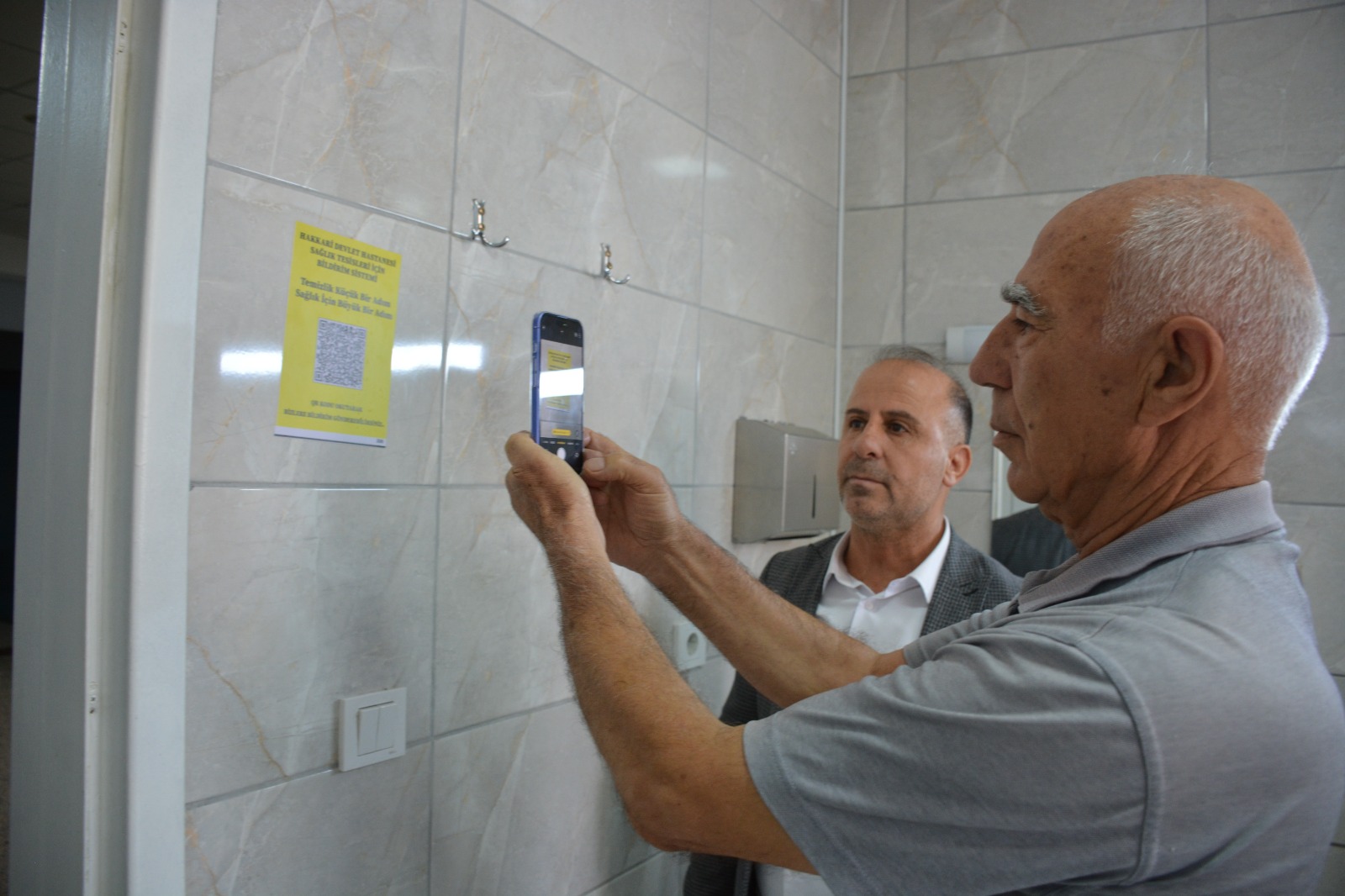 Hakkari Devlet Hastanesi’nde Karekodla Hijyen Takibi Başladı