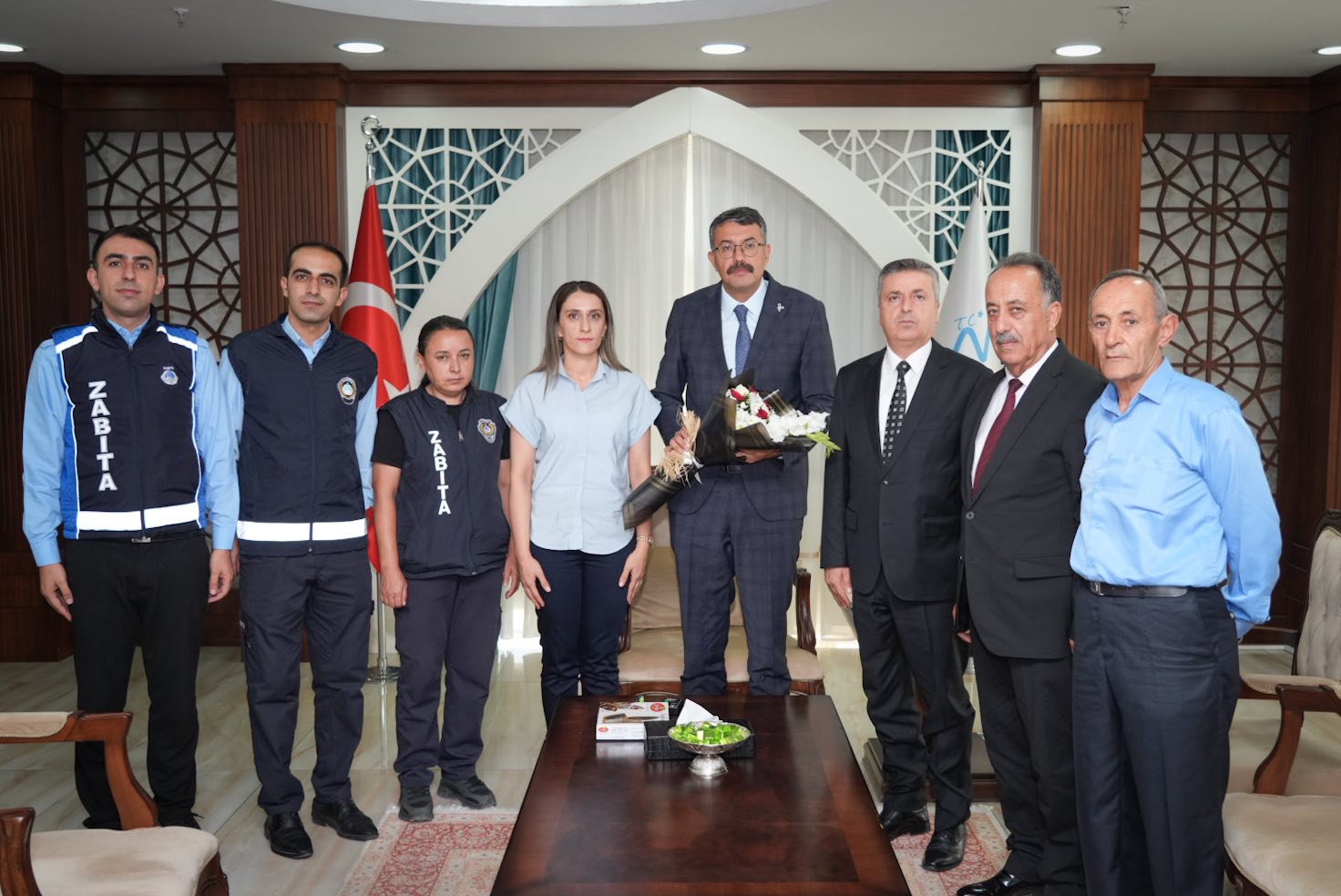 Zabıta Teşkilatı’nın 199. yılı: Hakkâri zabıtası Vali Çelik’i ziyaret etti