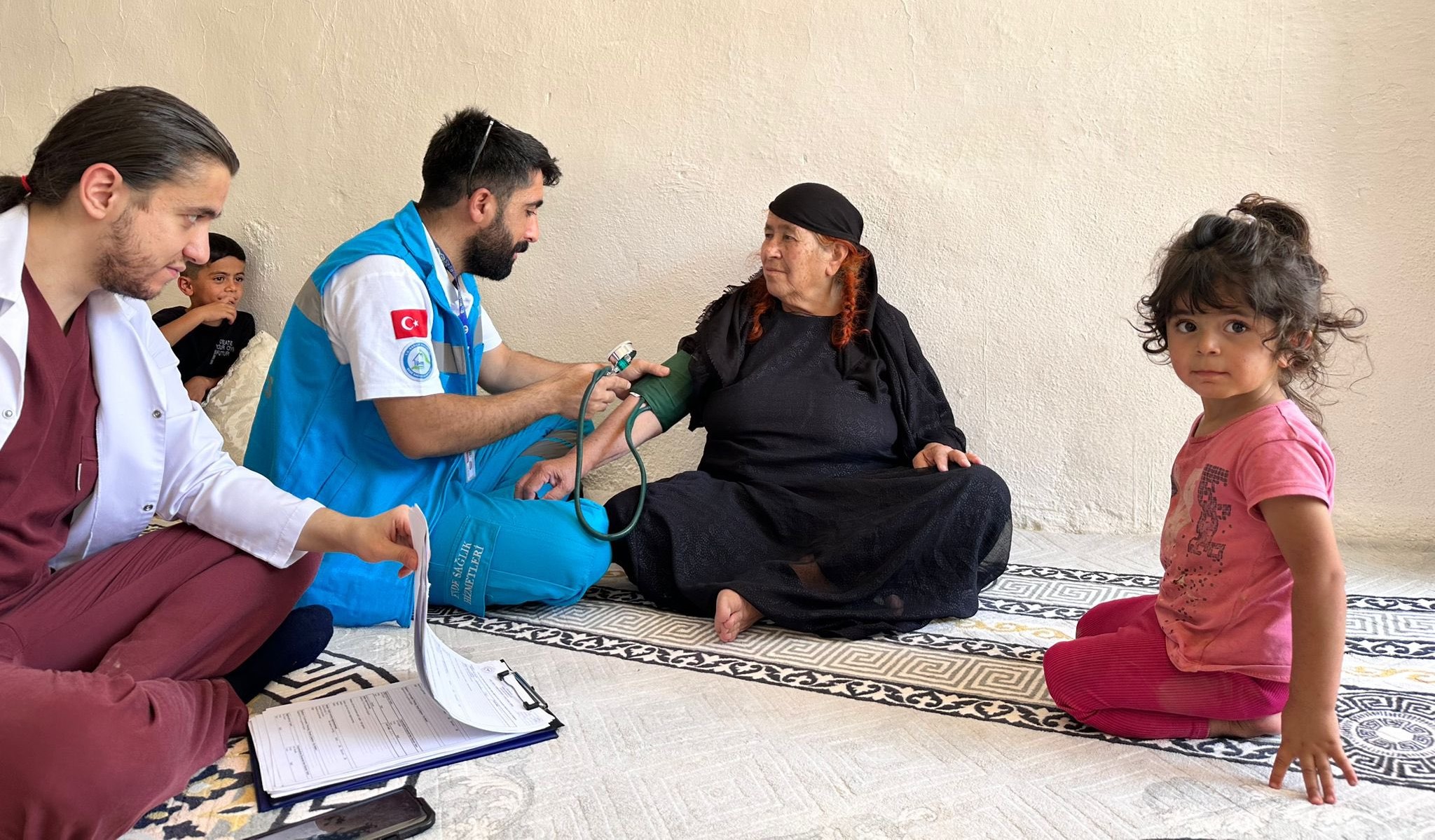 Hakkâri’nin Sınırında Evde Bakım Hizmeti Devam Ediyor