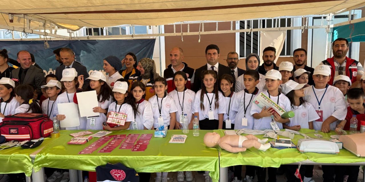 “Sağlıklı Çocuk, Sağlıklı Gelecek” Programı Öğrencilerle Buluştu