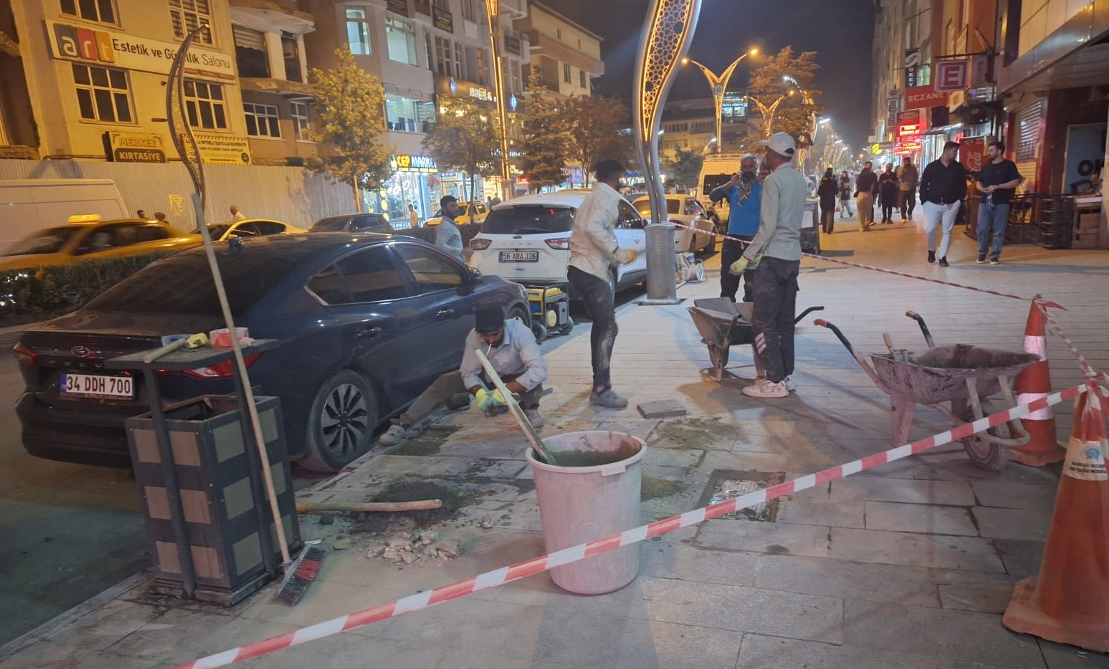 Hakkari’de Kaldırımlar Yenileniyor