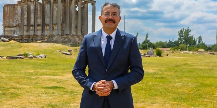 Hakkari Valisi Ali Çelik’ten 19 Eylül Gaziler Günü Mesajı