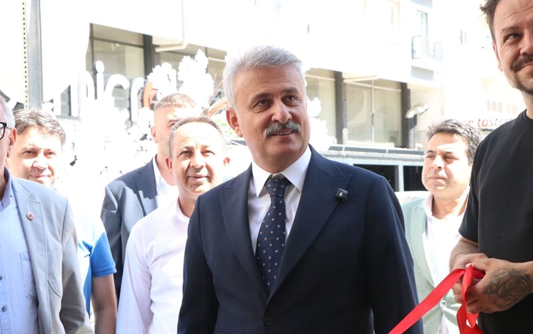 AK Partili belediye başkanı gözaltına alındı