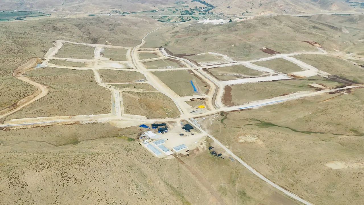 Yatırımcılar İçin Güçlü Altyapı: Yüksekova OSB’de Çalışmalar Sürüyor