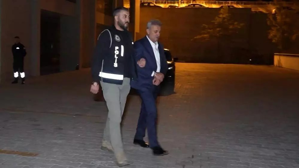 AKP'li Belediye başkanı Tutuklandı!