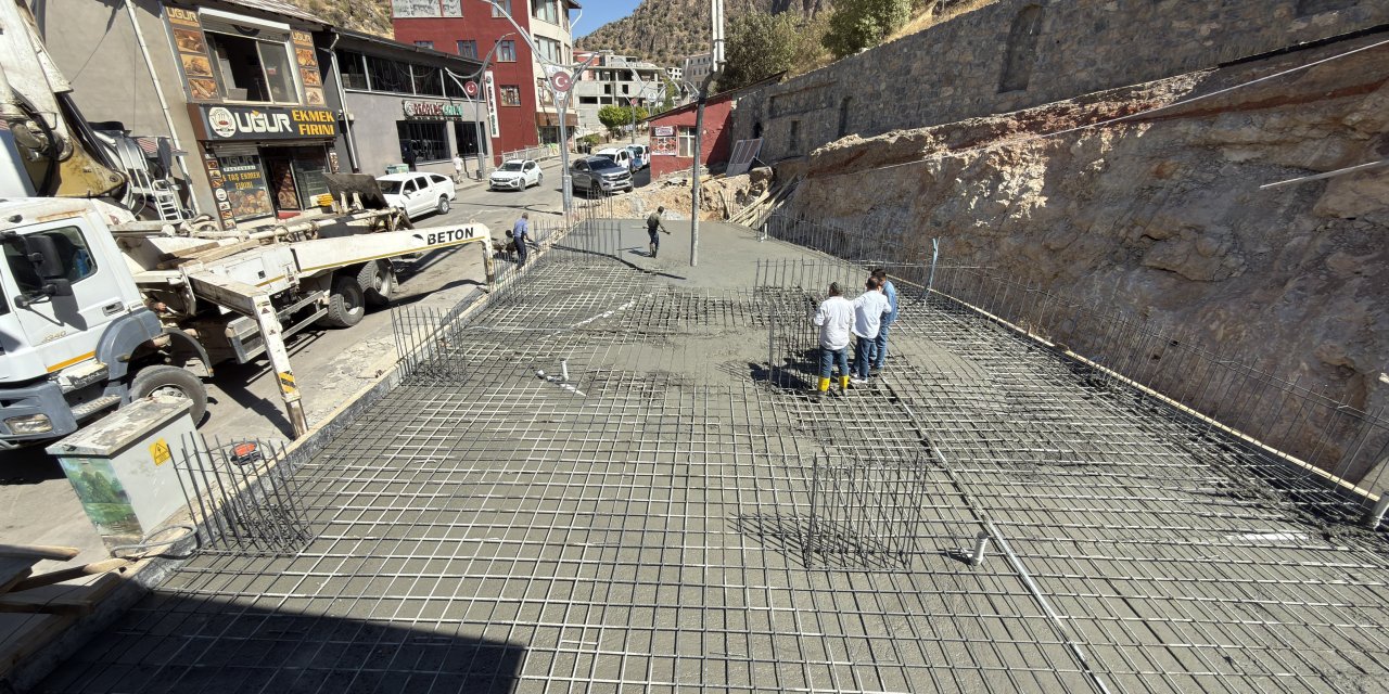 Çukurca’da Pasajdan Yollara: Belediye Çalışmaları Devam Ediyor