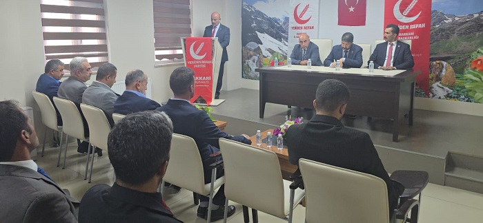 Hakkari’de YRP Divan Toplantısı: İşsizlik, eşitsizlik ve adil düzen gündemde