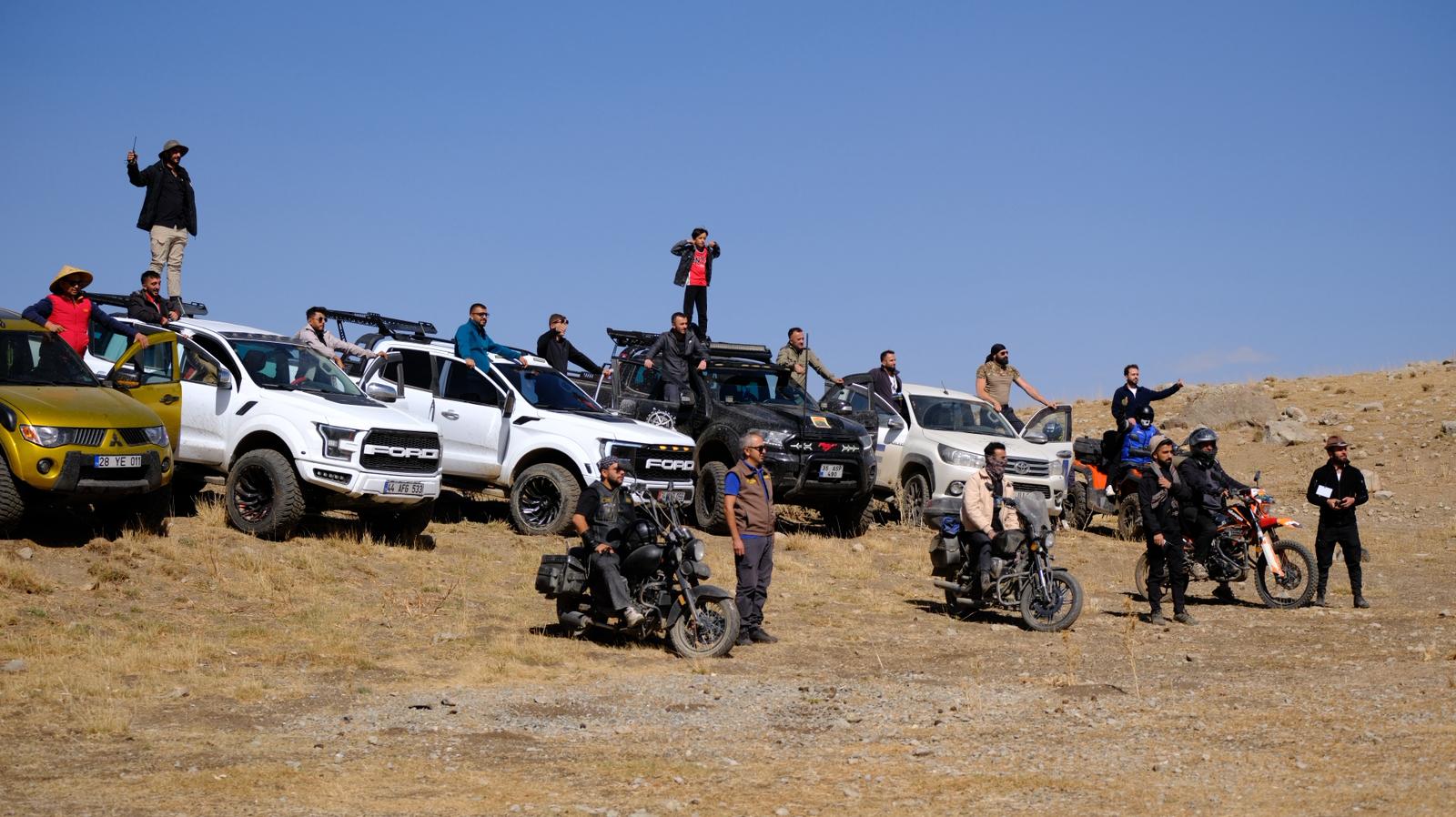 Doğayla İç İçe Adrenalin: Hakkari’de Spor Şöleni