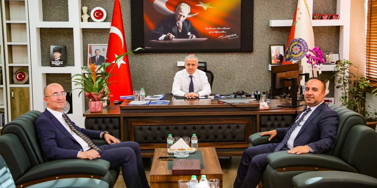 Başkan Büyüksu ve Çiçek’ten Müdür Ayata’ya Ziyaret