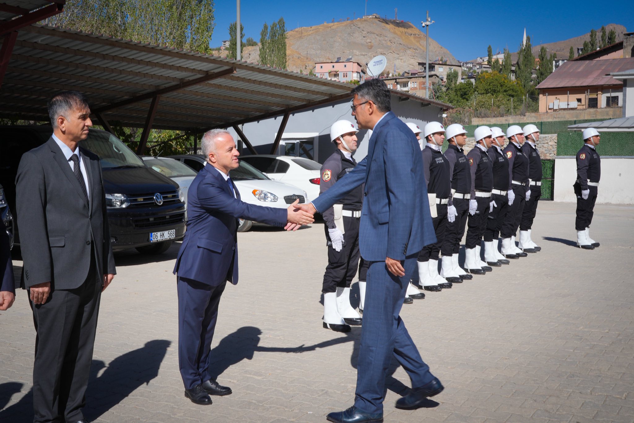Vali Ali Çelik, İl Emniyet Müdürlüğü’nü Ziyaret Etti