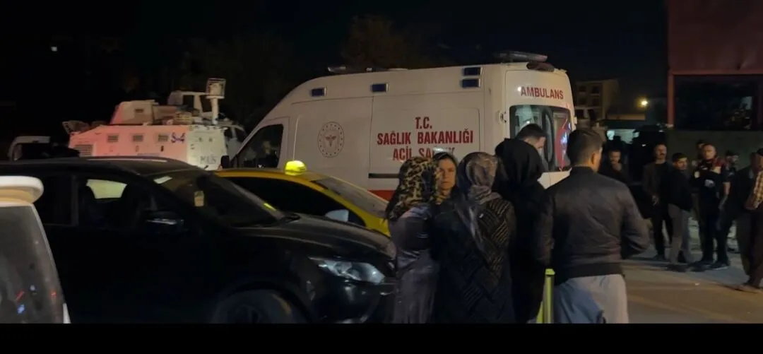 Hakkâri’de Bıçaklı Kavga: 1 Kişi Ağır Yaralandı