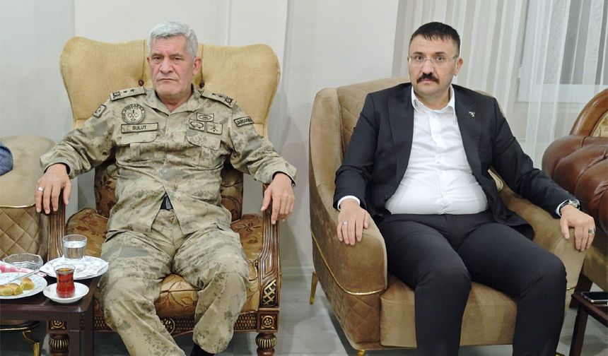 Tümgeneral Bulut Silehi Aşiret liderini ziyaret etti