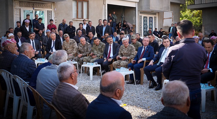 Vali Çelik’ten Babat Ailesine Taziye Ziyareti