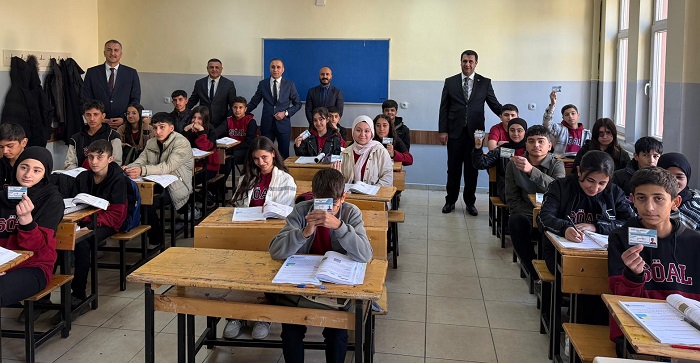 Başkan Şakar: “Gençlerimizin Eğitimine Destek Olmak En Öncelikli Görevimiz”