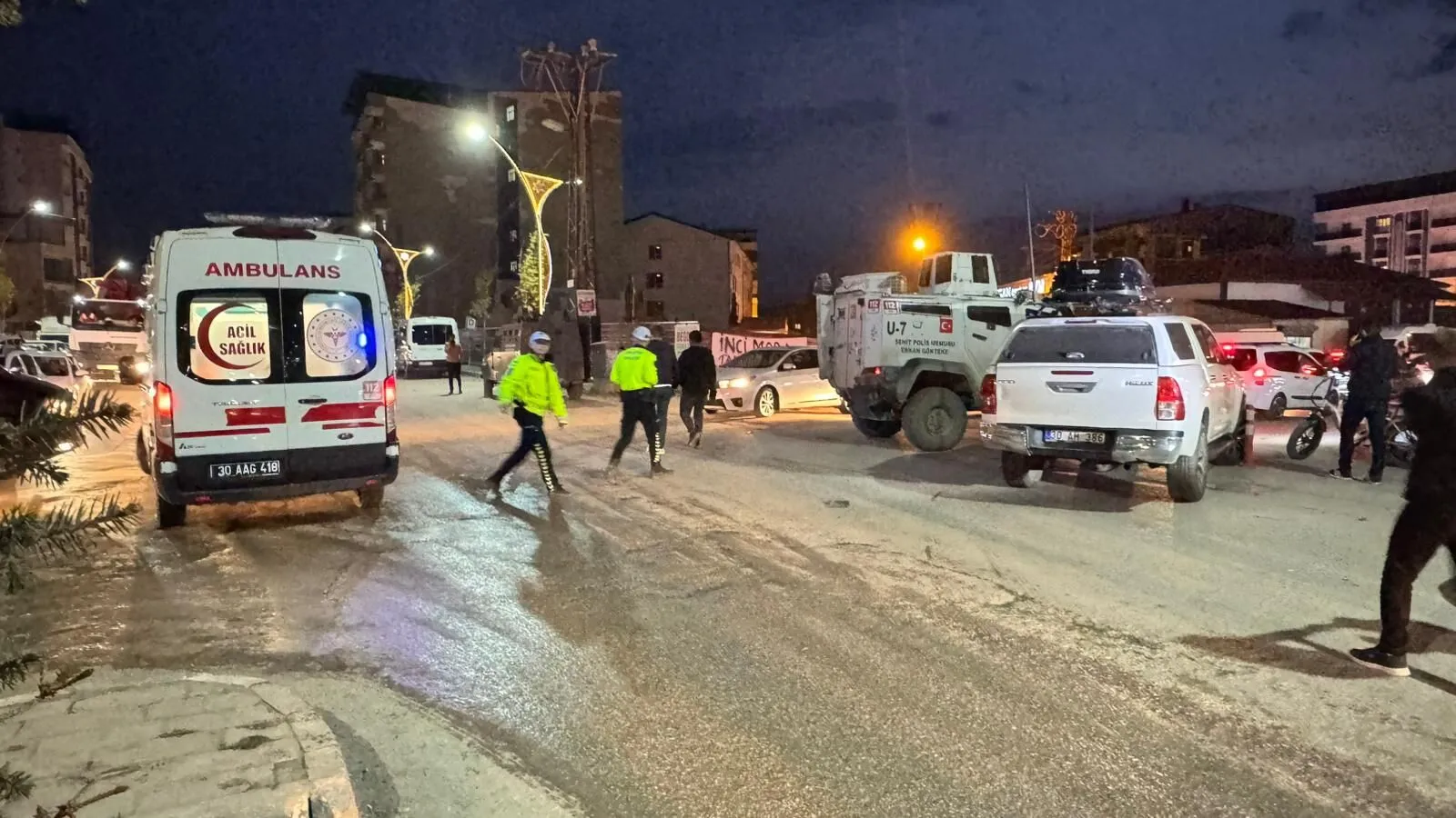 İki grup arasında bıçaklı kavga: 1 yaralı