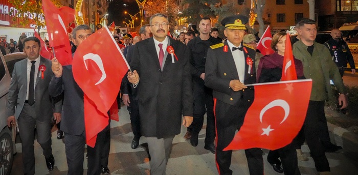 Hakkari'de 29 Ekim Kutlamaları!