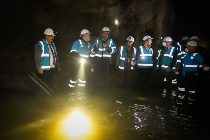 Hakkari Valisi Ali Çelik’ten Ölmez Madencilik’e Ziyaret