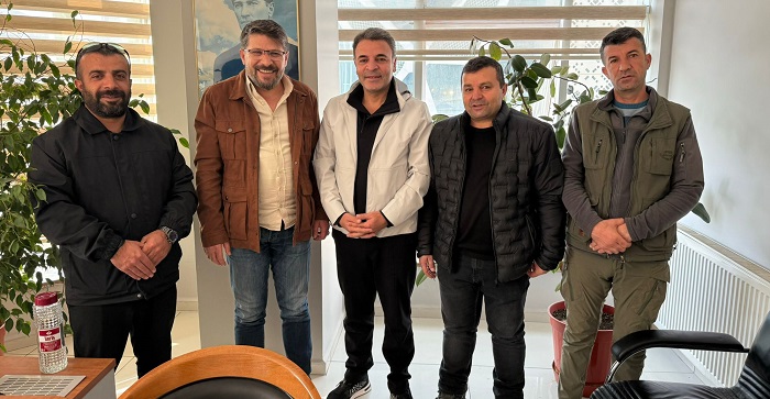Hakkari Gazeteciler Cemiyeti heyeti DHA ve Van Bölge Gazetesi’ni ziyaret etti