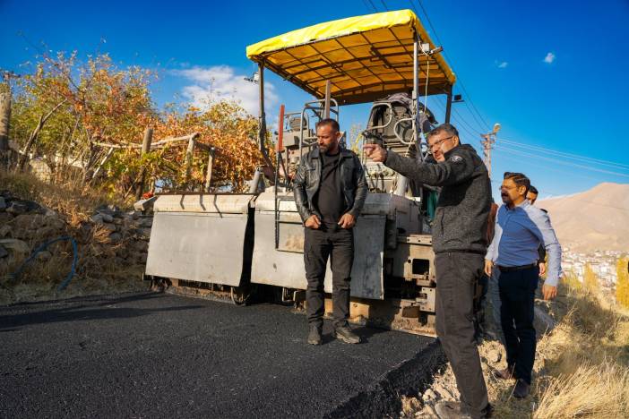 Hakkâri’de Ulaşım Yatırımları Sürüyor