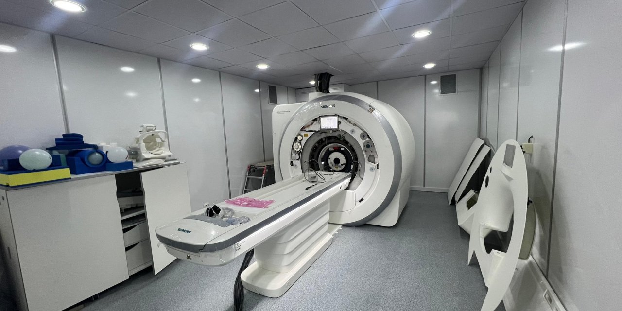 Hakkari Devlet Hastanesi’ne Yeni Nesil EMAR-MR Cihazı